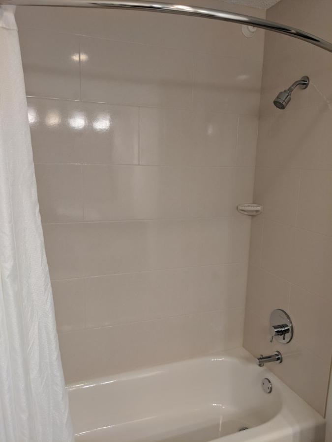 Hotel Country & By Radisson, Buffalo, Mn 3*